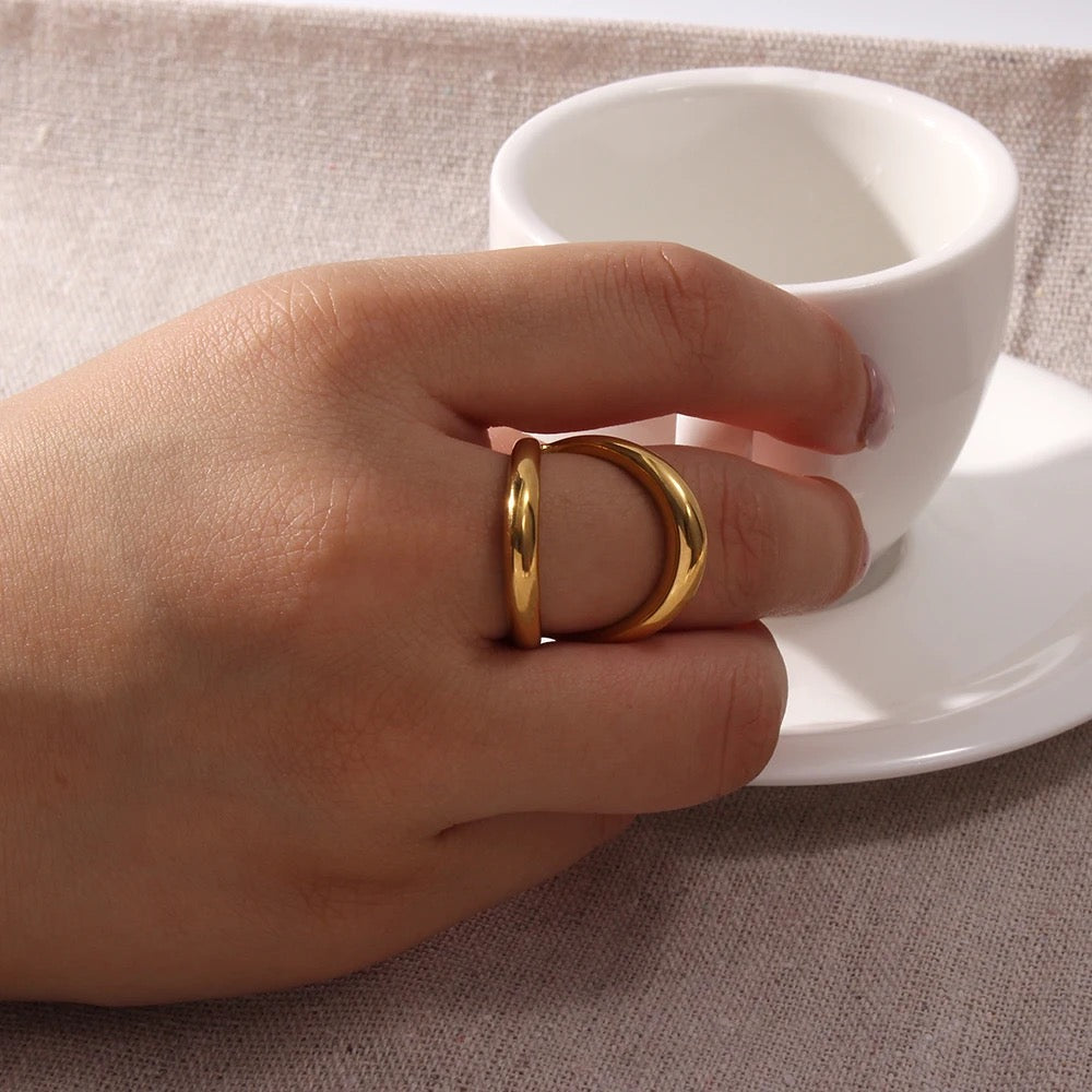 Liora ring